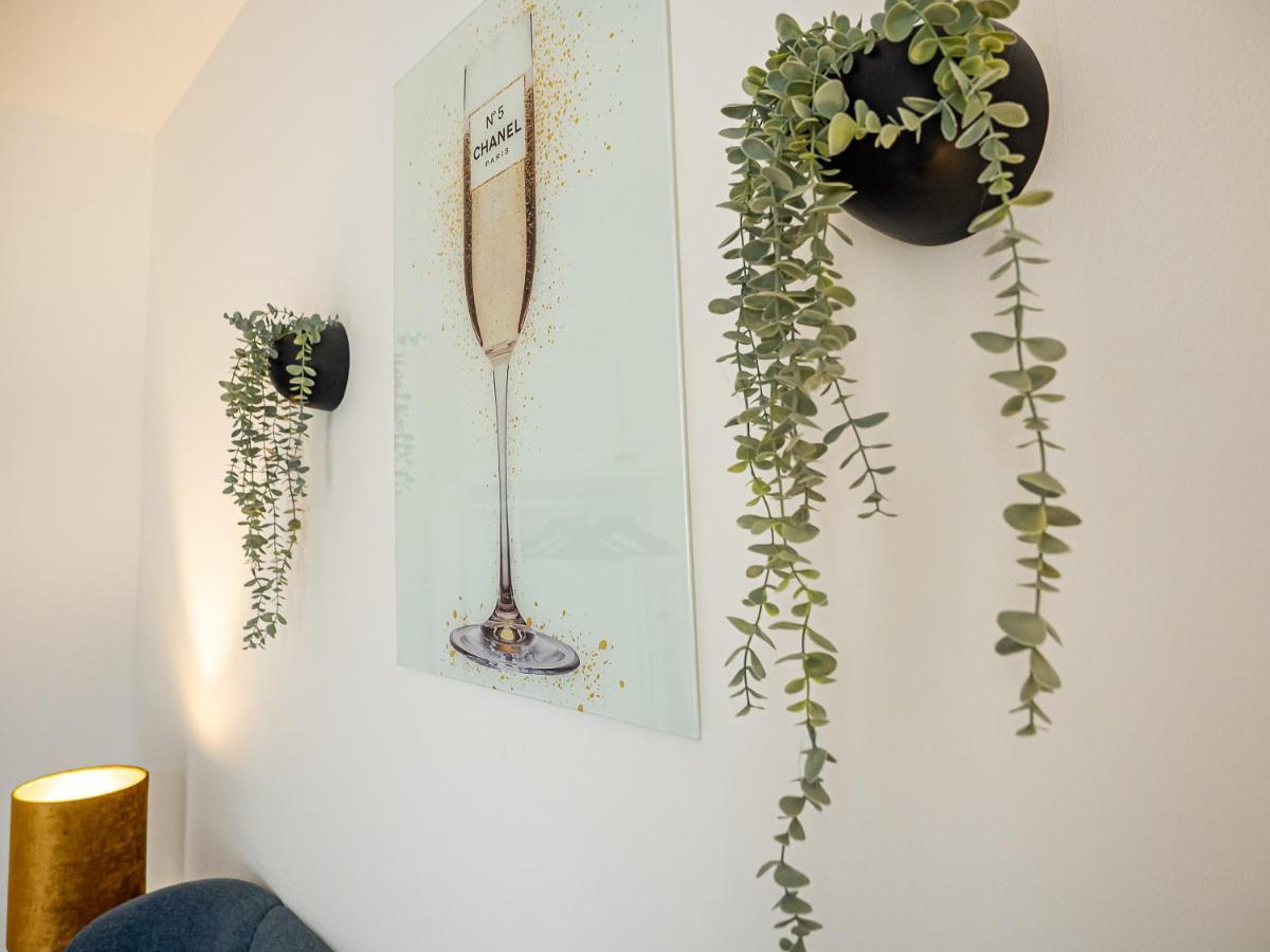 Fabelhafte Apartments Zum Wohlfuehlen Mit Junik Apartments Дуйсбург Екстериор снимка